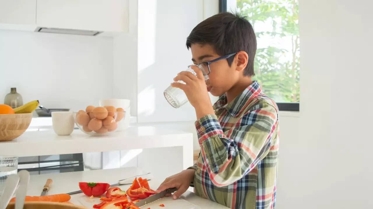 Drinking water can make kids smarter: Here's how