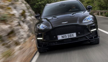 Aston Martin DBX S (2025)