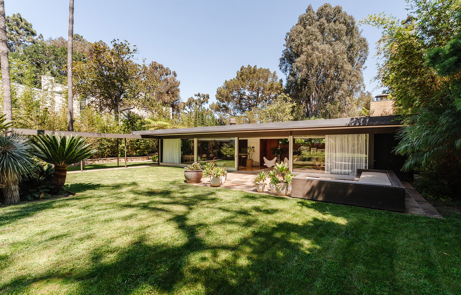 Tour the only Case Study House designed by Richard Neutra