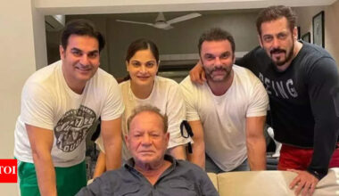 'Our family doesn't eat beef,' says Salman Khan's father Salim Khan: 'Cow's milk is substitute for mother's milk' | Hindi Movie News