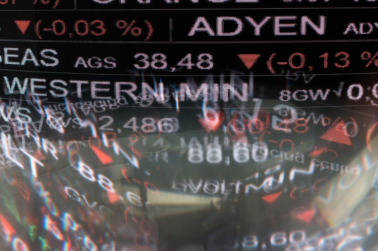 UK Markets Under Pressure As Bond Yields Hit 27-Year High​