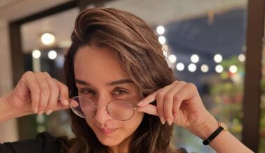 Shraddha Kapoor posts a very honest work experience information on LinkedIn, internet can't stop laughing | Bollywood