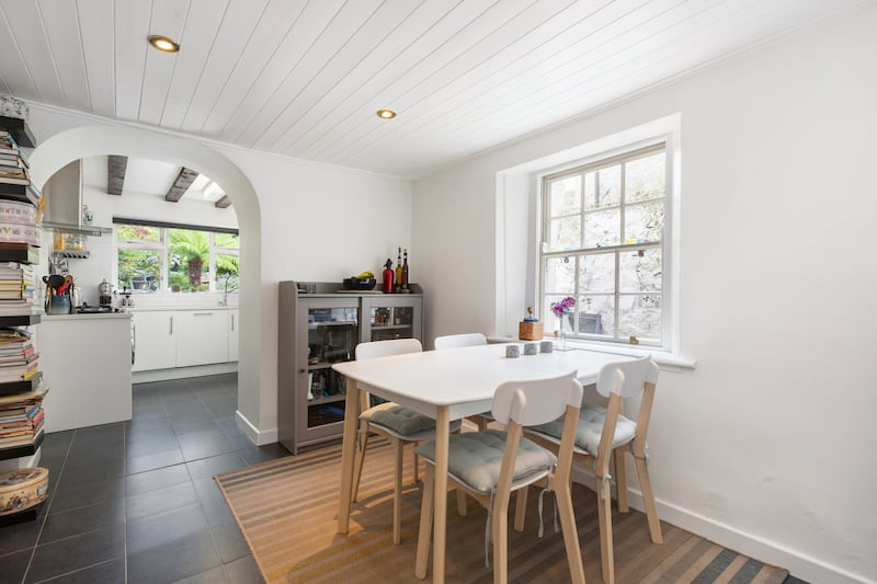 Diningroom and kitchen