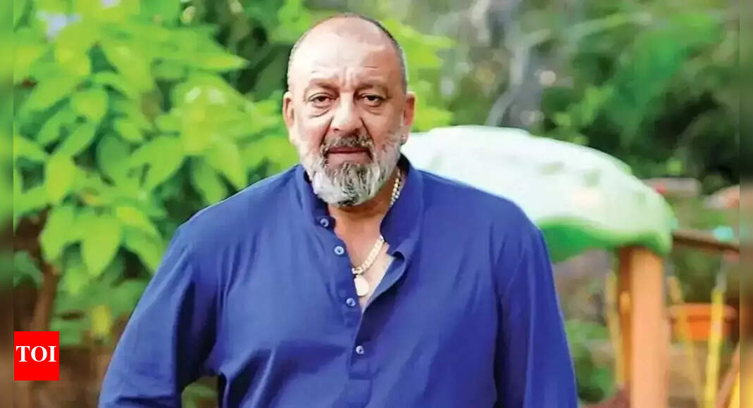 Sanjay Dutt cried for 3 hours after lung cancer diagnosis; Rakesh Roshan helped him get treatment post US visa rejection | Hindi Movie News