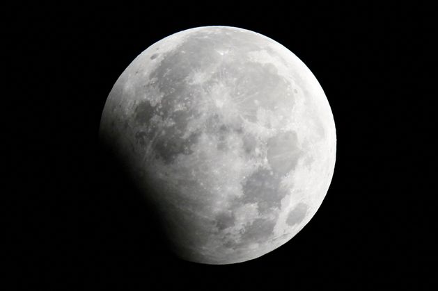 Partial lunar eclipse to be visible on Sunday as Astronomy Ireland urges public to send in their best shots
