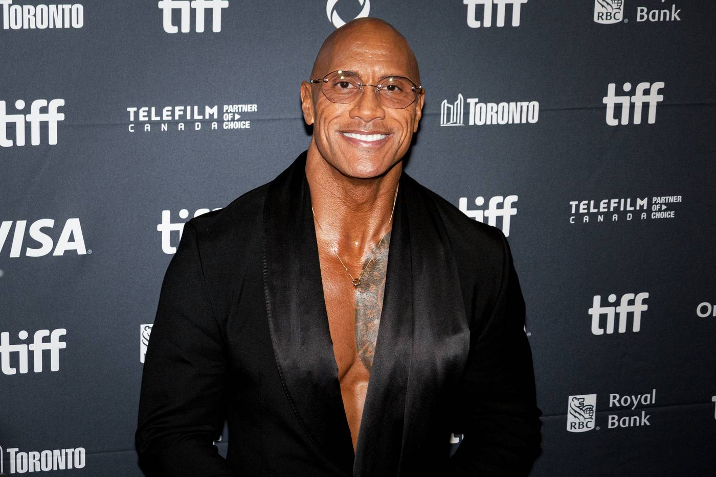 dwayne johnson toronto gym