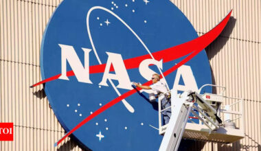 NASA bans Chinese nationals from all space programs amid rising US-China Moon race tensions |