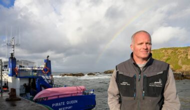 High seas and unsafe piers force families to abandon west-coast island for school term – The Irish Times