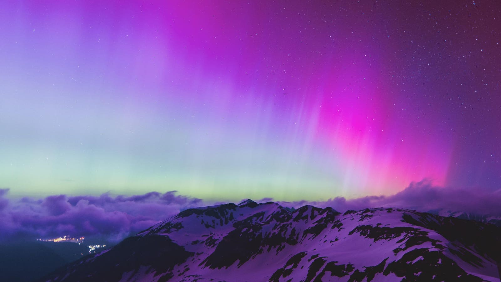 Here’s Where Aurora Borealis May Appear Tonight And This Weekend