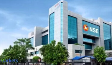 NSE hikes quantity freeze limit for Bank Nifty derivatives to 900 from September 1