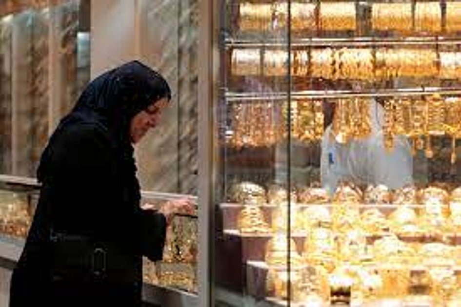 Dubai: Gold prices slightly up, inch closer to last week’s all-time high
