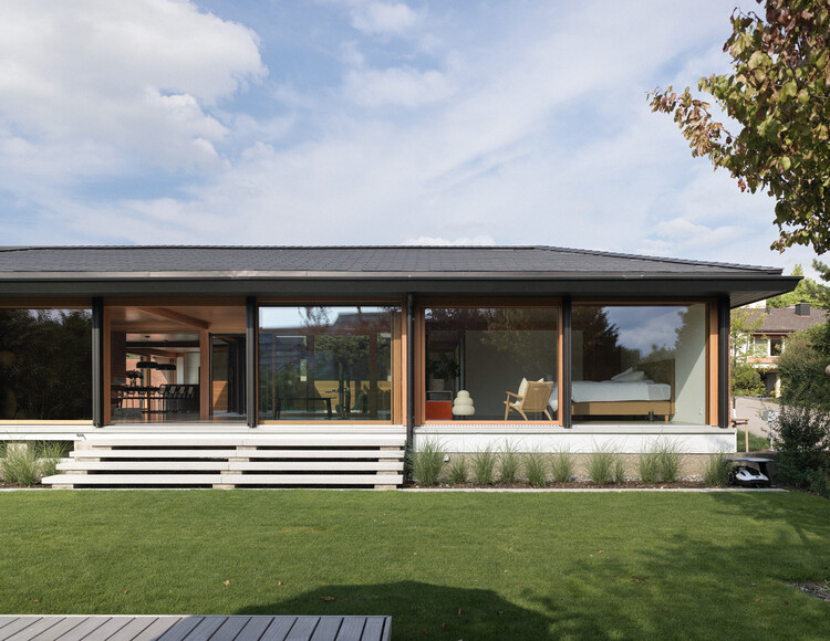 House Sunnehaldenstrasse / DHPA - Exterior Photography, Wood, Door, Concrete, Deck