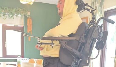New state-of-the-art wheelchair allows paralyzed Kerry man to raise himself to standing position