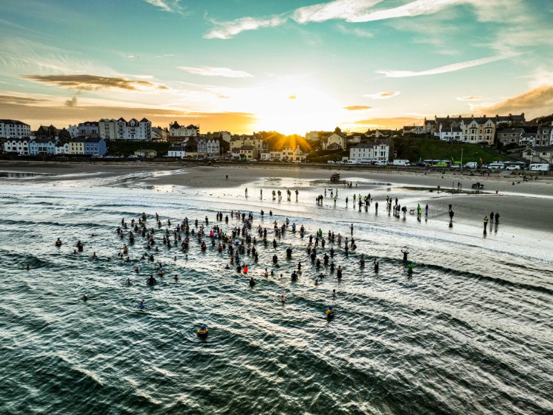 Dippers to make a splash for mental health