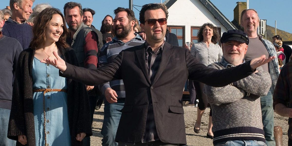 "Charming" British drama that "embraces you like a warm sweater" lands new UK streaming home