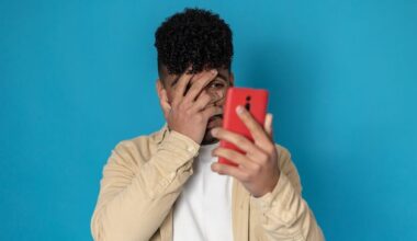 Adrian Weckler: Demise of the phone call leaves us all more isolated