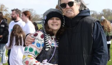 Hollywood actress attends family day at Wicklow school with her daughter
