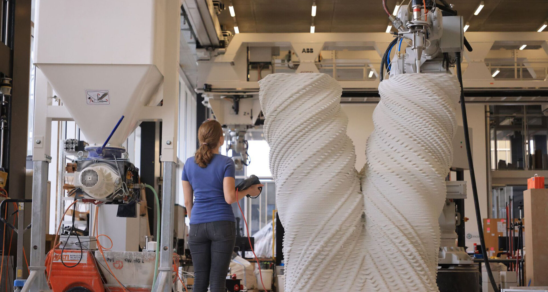 The Architect as a Scientist: New Materials Emerging Between Science and Design