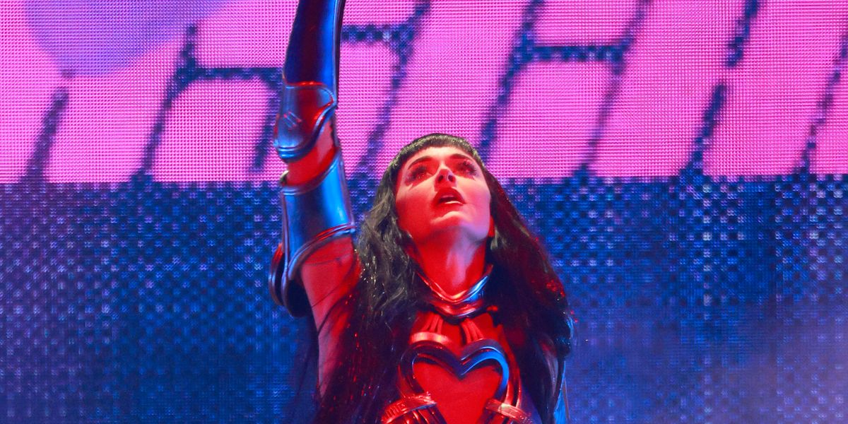 Katy Perry Looks Back on a Year of ‘143’ in Tribute Post