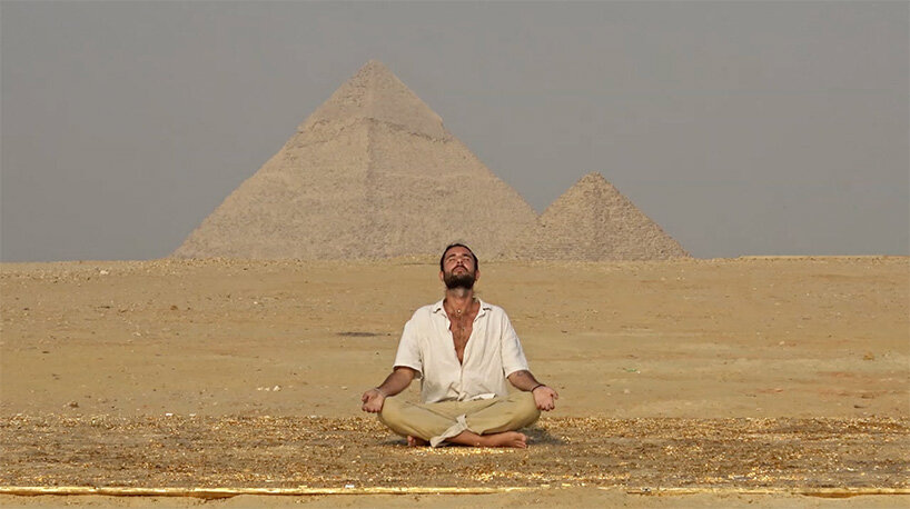 portrait of the artist meditating on his work presented in Art d'Egypte 2023
