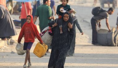 ‘I am here, but my heart and soul is there’ – Doctor evacuated to Dublin says Gaza has been destroyed by conflict