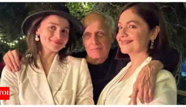 'They are very fierce in their choices': Mahesh Bhatt opens up on possible collaboration between daughters Alia Bhatt and Pooja Bhatt |
