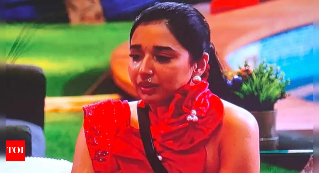 Bigg Boss 19: Tanya Mittal breaks down after learning about Mridul Tiwari’s comment about her ex-boyfriends; confides in Zeishan Quadri ‘No one is there to support me’ |