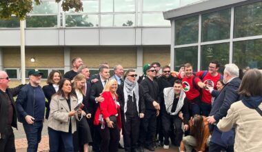 Prosecution of Kneecap’s Liam Óg Ó hAnnaidh dismissed in London court – The Irish Times
