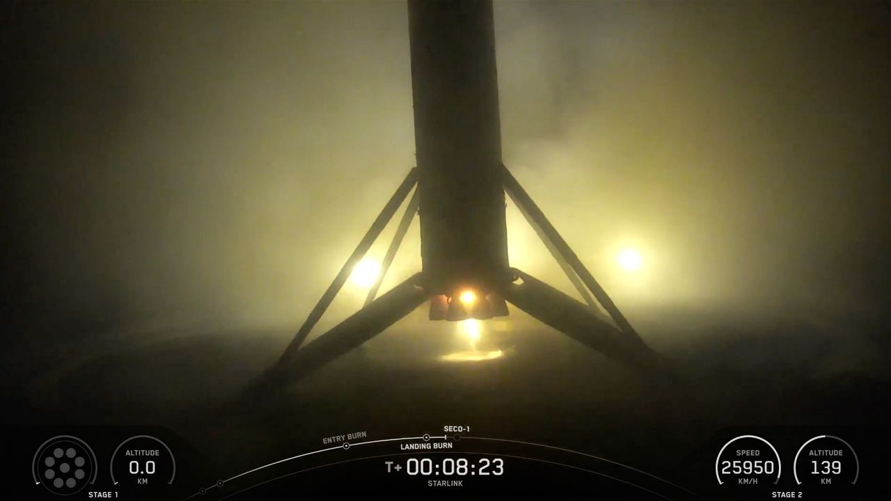 SpaceX launches 24 Starlink internet satellites, lands…