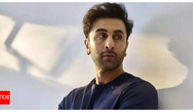 Ranbir Kapoor once recalled how barely passing exams made his parents proud: 'I was the first male in my family to pass school without failing' |