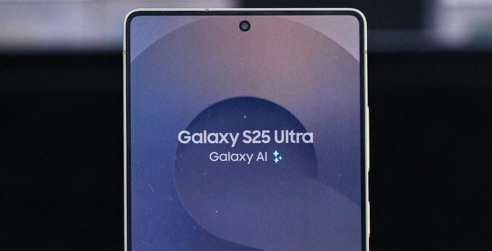 Samsung Galaxy S25 And Galaxy S25 Ultra Mobile Phones
