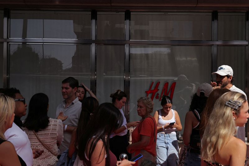 H&M targets Brazil and India as US, European spending slows