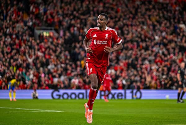 LIVERPOOL, ENGLAND - Tuesday, September 23, 2025: Liverpool's Alexander Isak celebrates after scoring the first goal during the Football League Cup 3rd Round match between Liverpool FC and Southampton FC at Anfield. Liverpool won 2-1. (Photo by David Rawcliffe/Propaganda)