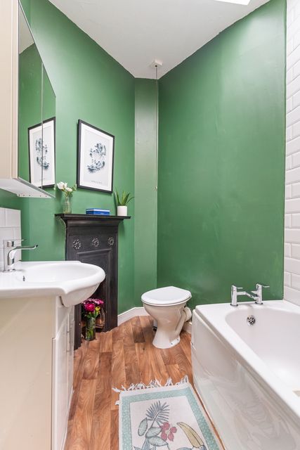 Even the bathroom comes with an open fire