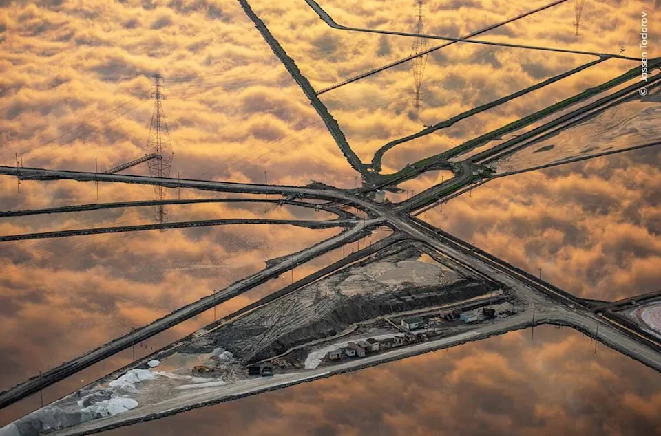 Clouds of Gold. Photo: Jassen Todorov