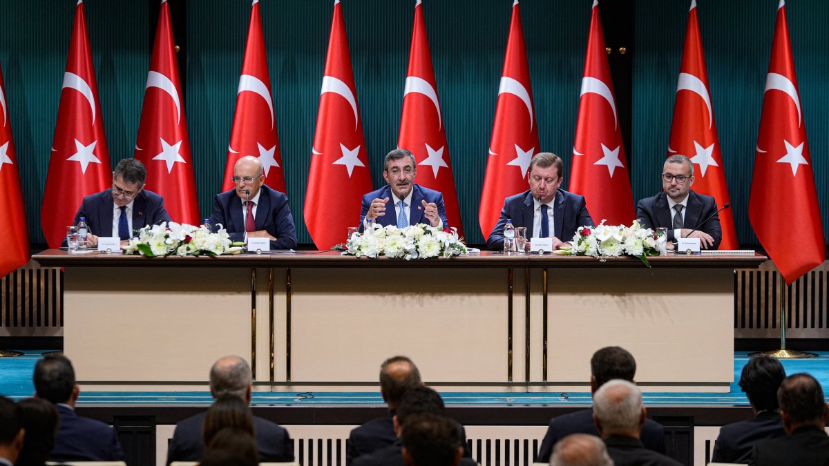 Türkiye maps path to single-digit inflation, trend growth recovery