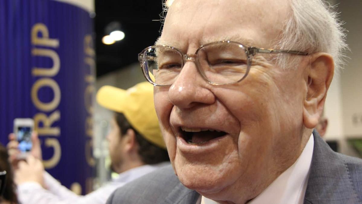£20,000 invested with Warren Buffett at the start of 2025 is now worth…