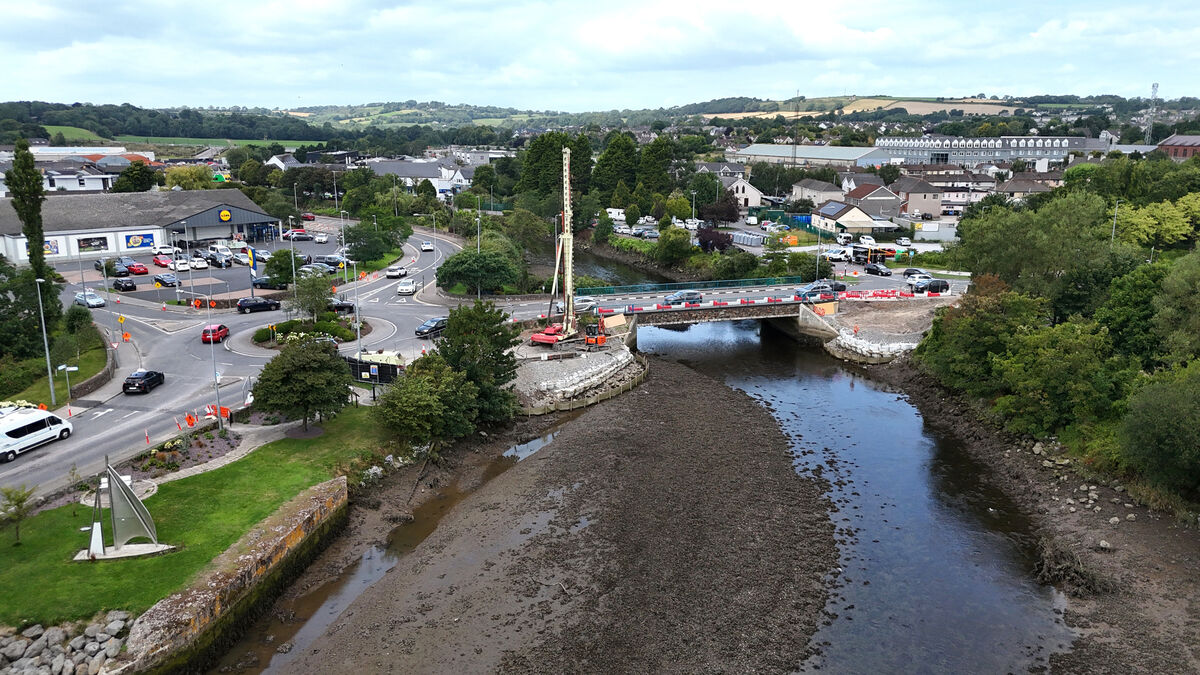  Works on the construction of a dedicated pedestrian and cycle bridge on the eastern side and downstream of the existing Bothar Guidel Road Bridge (R612) over the Owenabue River at Carrigaline County Cork