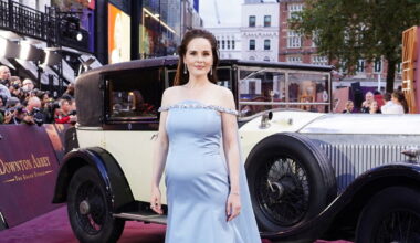 Michelle Dockery reveals she is pregnant with first child at Downton Abbey premiere