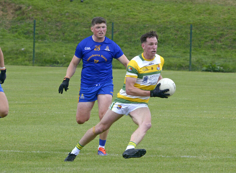 Carbery Rangers' Brian Hodnett takes on Cillian Myers Murray. Picture: Denis Boyle  Carbery Rangers' Brian Hodnett takes on Cillian Myers Murray. Picture: Denis Boyle