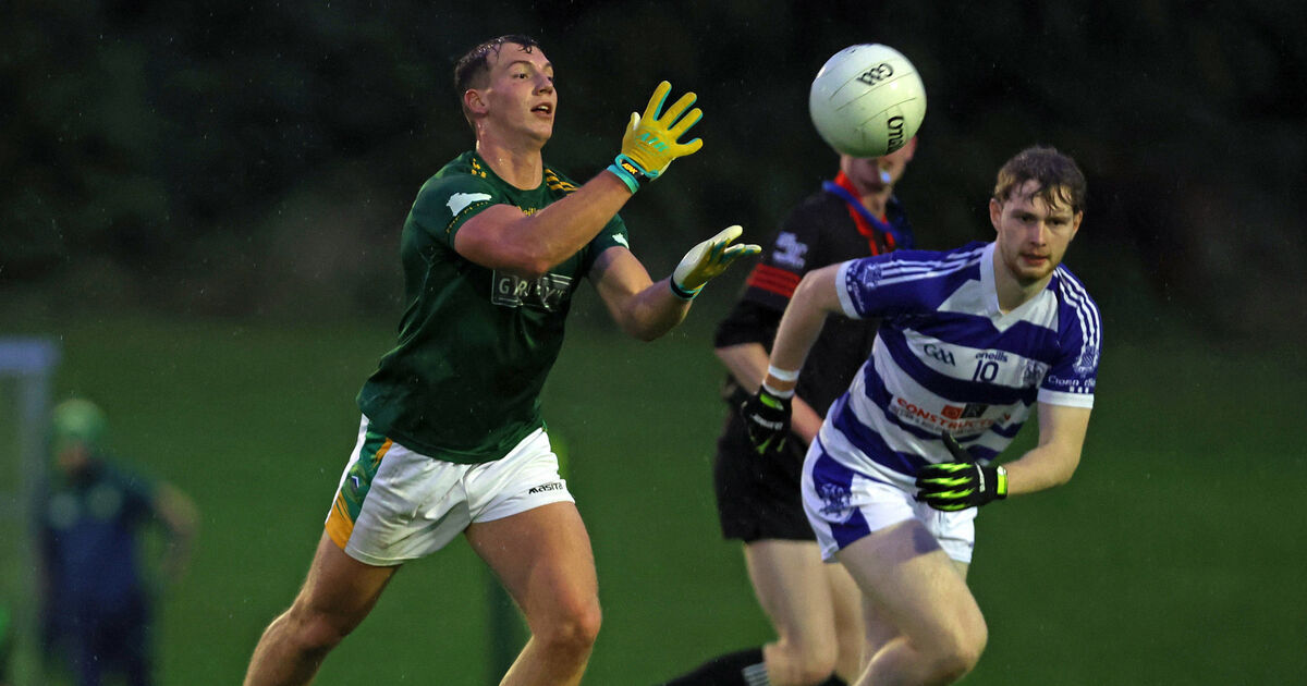 Cobh stroll to easy victory over Kinsale to seal knockout spot