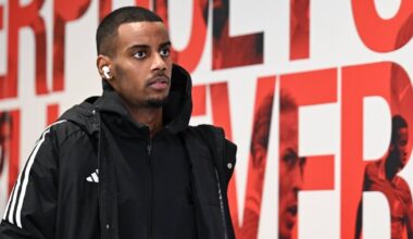 Arne Slot defends Isak over Newcastle strike and says it would never happen at Liverpool