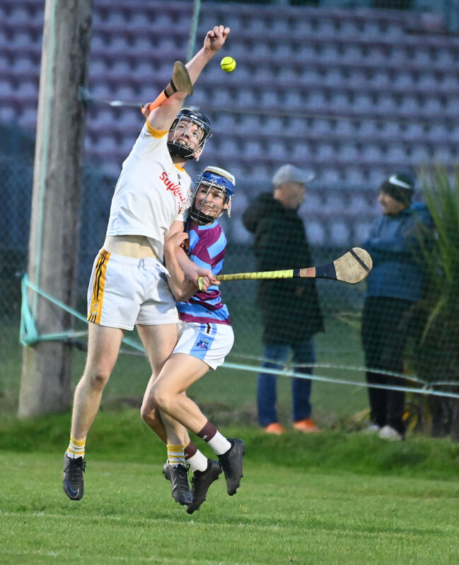 Bandon's Michael O'Donovan goes highest with Ibane Gaels' Ben Dwyer. Picture: Eddie O'Hare Bandon's Michael O'Donovan goes highest with Ibane Gaels' Ben Dwyer. Picture: Eddie O'Hare