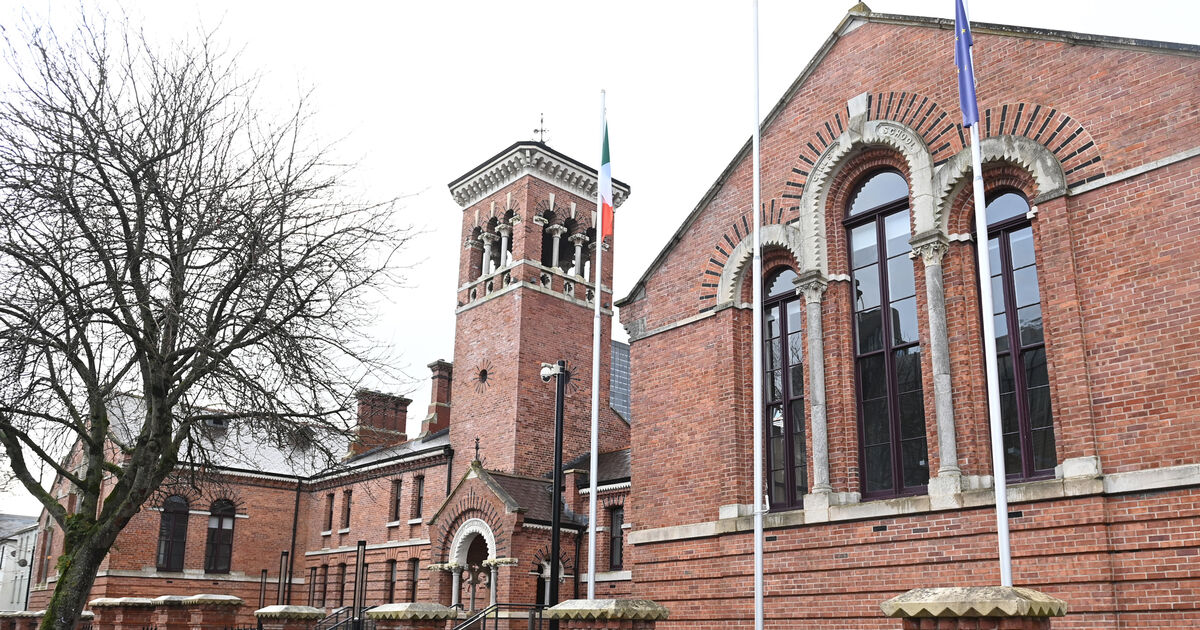 it is unbelievable': Cork man claimed he didn't know having metal de-tagger was illegal