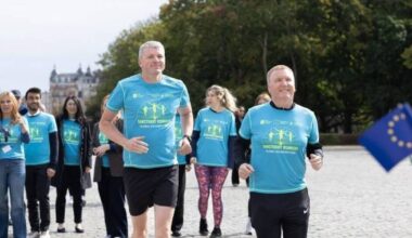 Commissioner McGrath lends his backing to Cork solidarity scheme