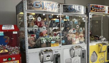 Child rescued after getting trapped in Co Clare claw machine 
