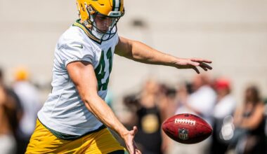 Irish-born punter Daniel Whelan signs contract extension worth $7m with Green Bay Packers – The Irish Times