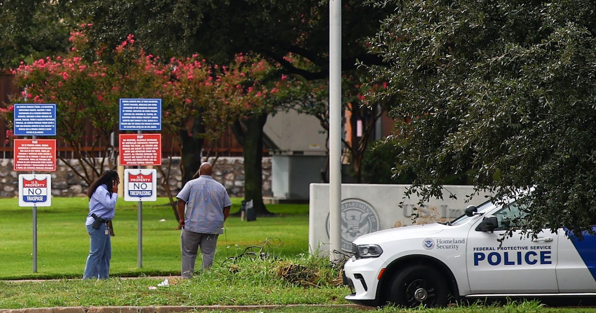 Suspect in fatal US immigration centre shooting wrote ‘ANTI-ICE’ on bullet, officials say – The Irish Times