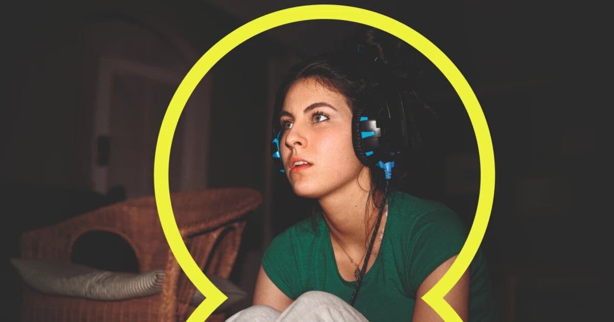 EE pays households £300 to switch