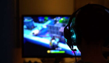 Teenage Boys Dedicating More Hours To Gaming Than School